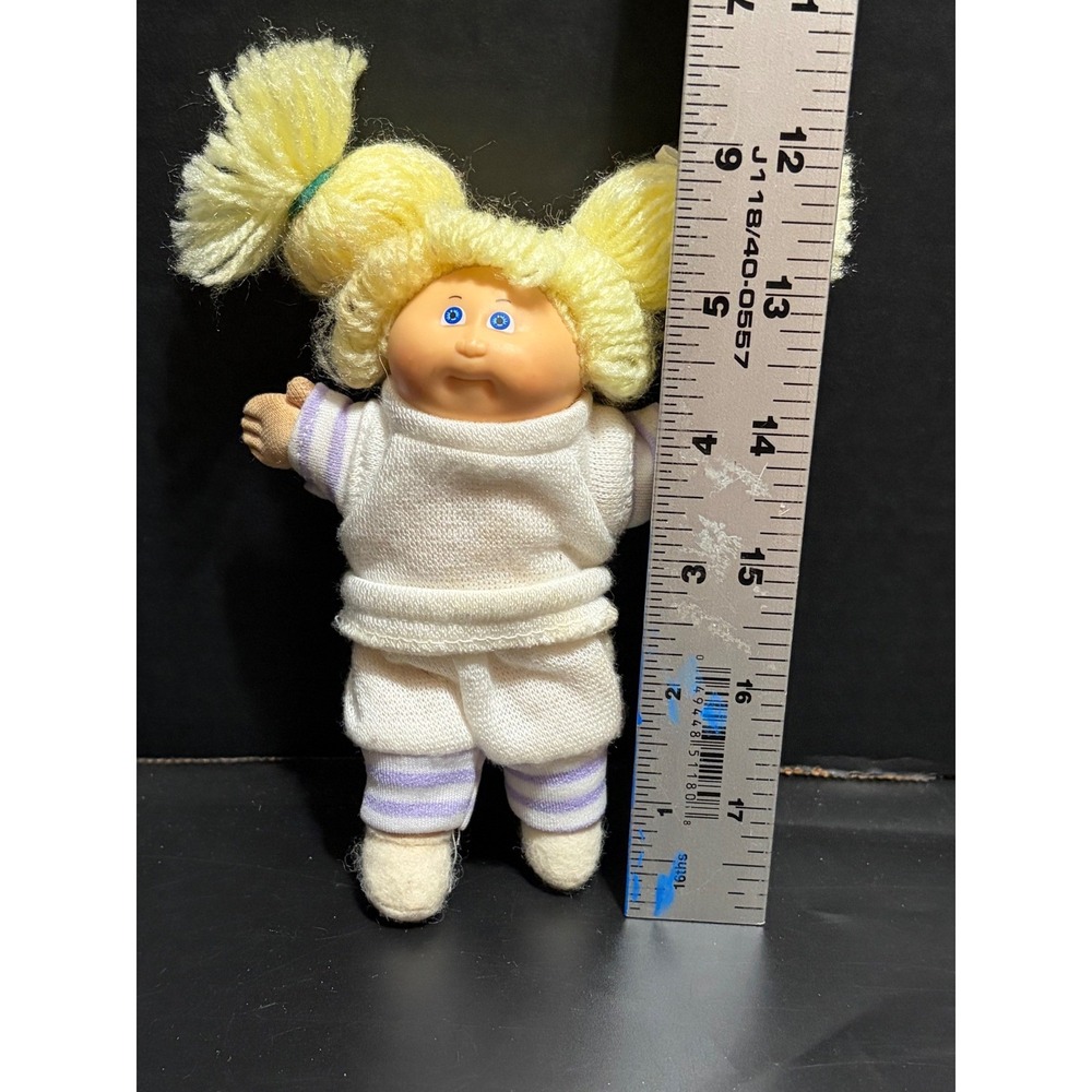 VTG 1984 Cabbage Patch Kids Mini Plush Pocket Doll Yellow Yarn Hair Coleco 6"